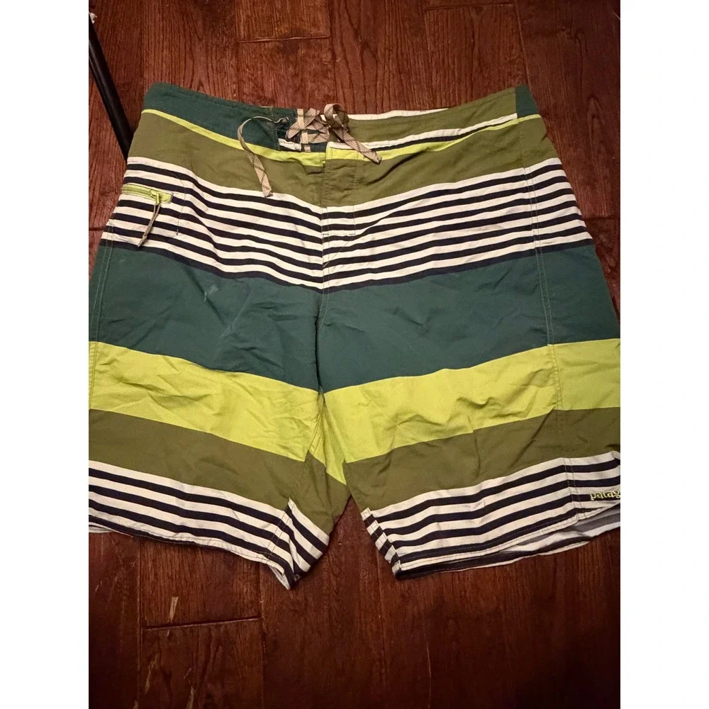 Patagonia Mens Striped Board Shorts Green Navy Blue Swim Trunks Size‎ 38